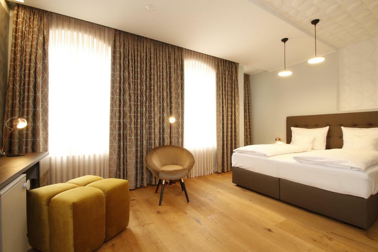 Amelie No 1 Hotel & Appartements Λαντάου Εξωτερικό φωτογραφία