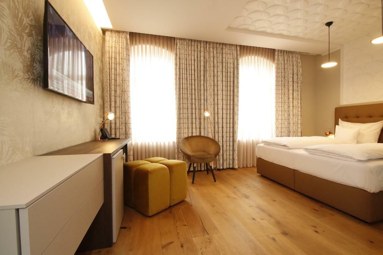 Amelie No 1 Hotel & Appartements Λαντάου Εξωτερικό φωτογραφία