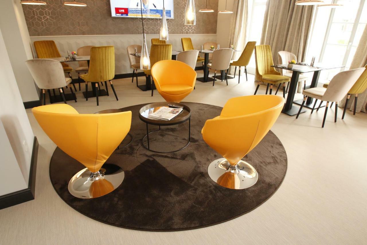 Amelie No 1 Hotel & Appartements Λαντάου Εξωτερικό φωτογραφία